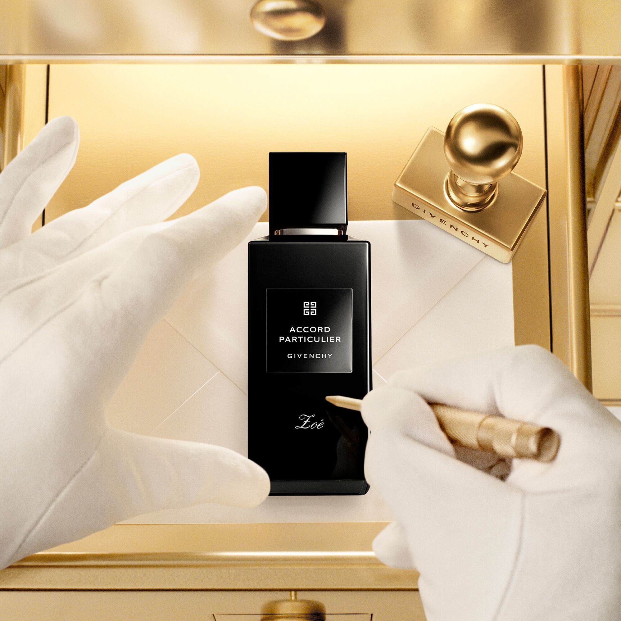 Givenchy - Amarige Gift Set - Eau de parfum and travel spray